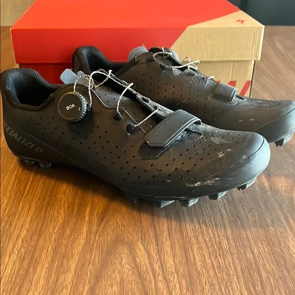 Specialized Black Men's Cycling Shoes - Picture 2 of 4